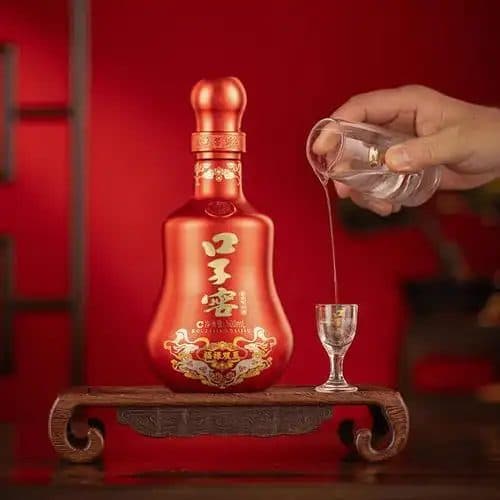 Solid-State vs Liquid-State Distillation: Why Baijiu Tastes the Way It Does